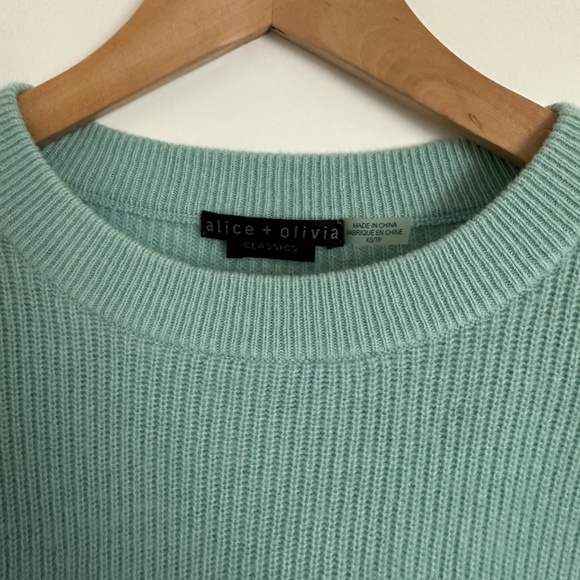 Alice and Olivia Brad Crewneck Cropped Cashmere Pullover XS - Picture 4 of 5
